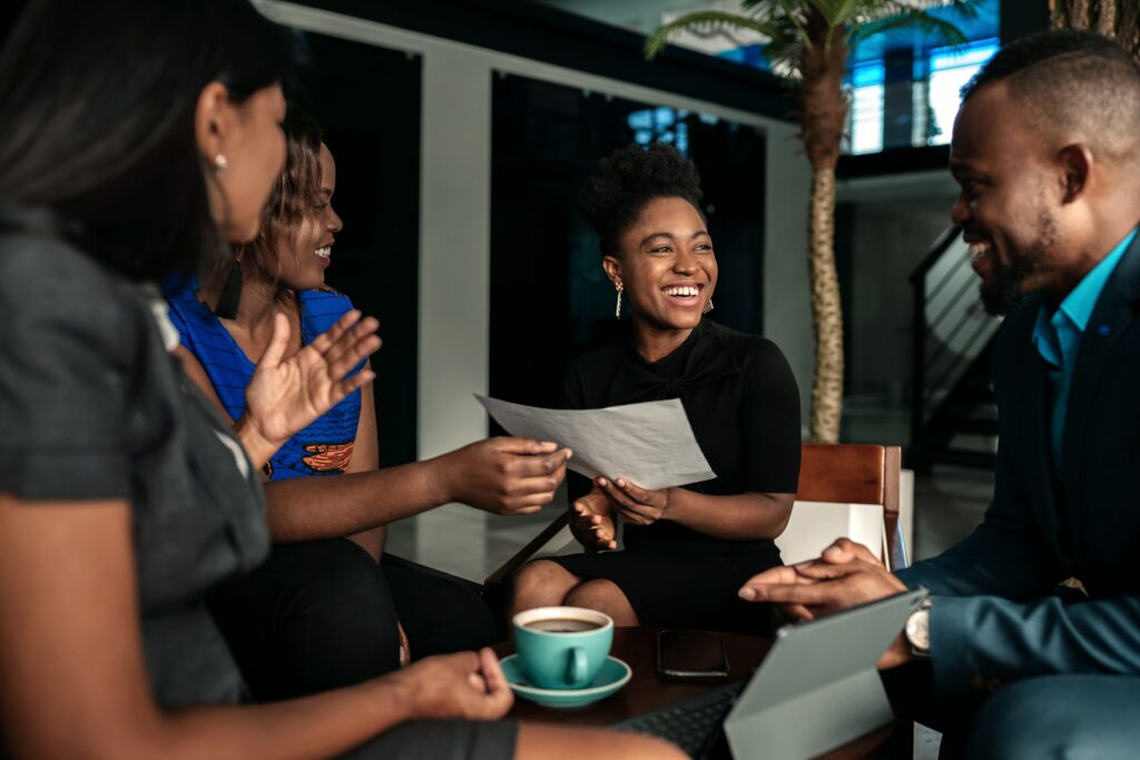 O que é diversidade racial e como promovê-la onde você trabalha