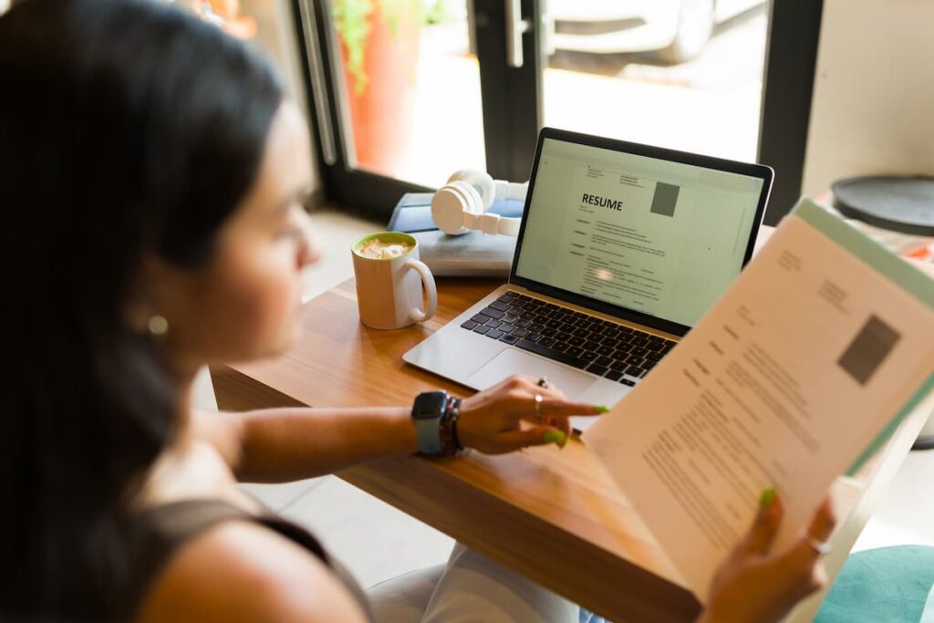Como colocar freelancer no currículo? Saiba a forma correta de adicionar essa informação