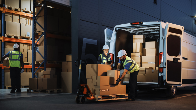 Do e-commerce à indústria: uma carreira em logística te espera.